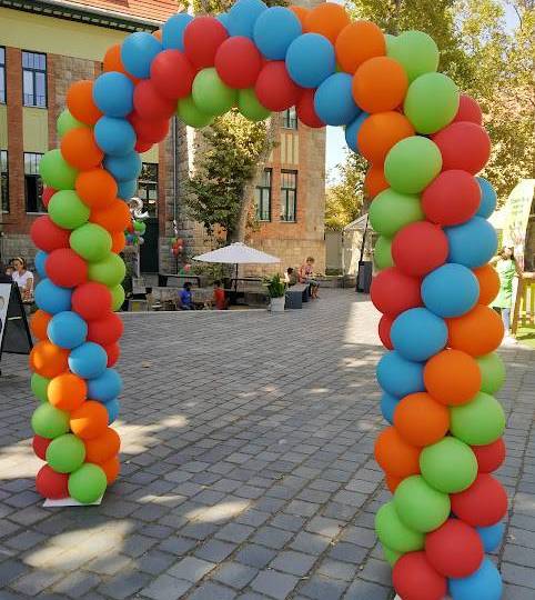 megnyito-lufikapu-budapest