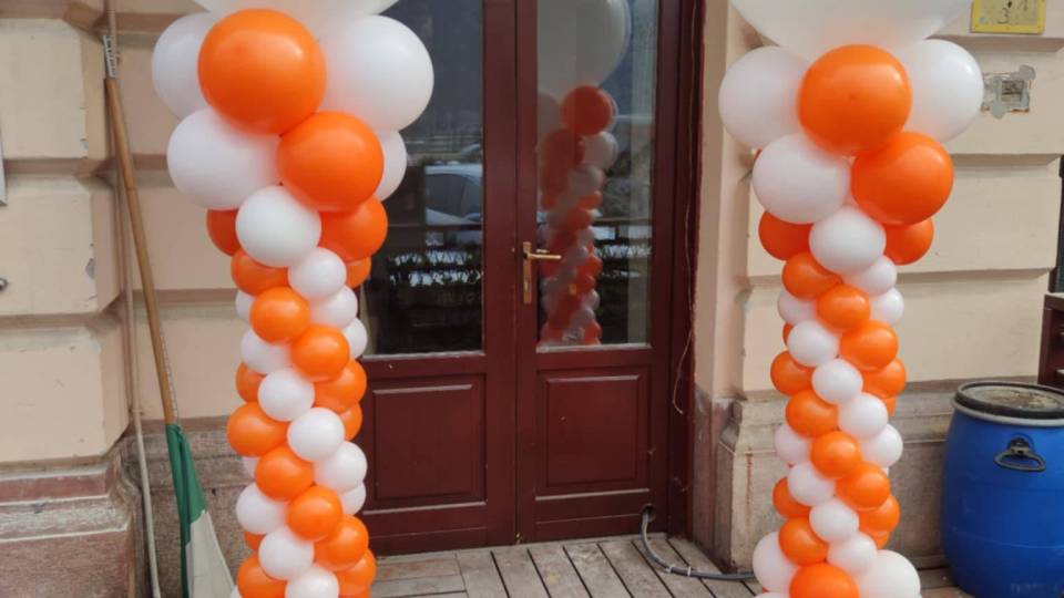 megnyito-lufi-dekoracio